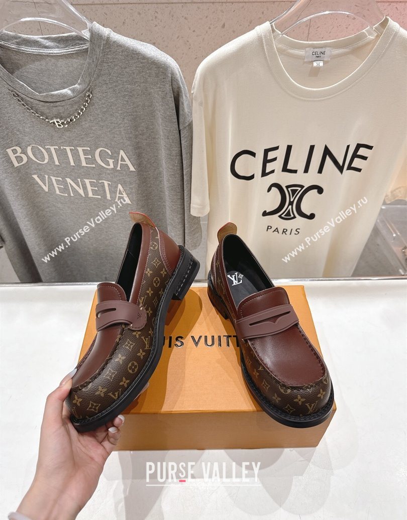 Louis Vuitton LV Bubble Loafers in Monogram Canvas and Leather Brown 2025 1AIJHI (MD-251022069)