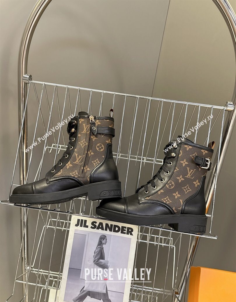 Louis Vuitton Citizen Flat Ranger Ankle Boots with Buckle in Monogram Canvas and Black Leather 2025 1AIUQN (MD-251021091)