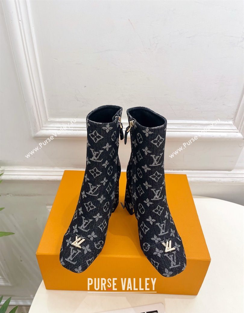 Louis Vuitton Swing Heel Ankle Boots 9cm in Monogram Denim Black 2025 1AID092 (MD-251021132)