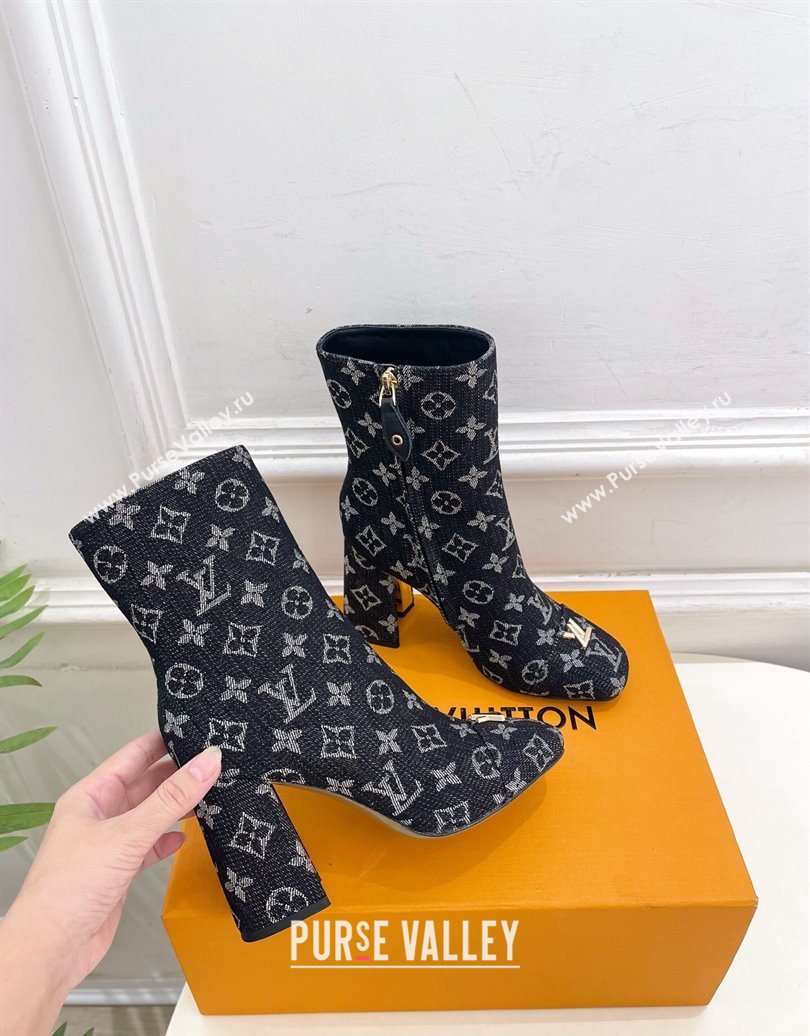 Louis Vuitton Swing Heel Ankle Boots 9cm in Monogram Denim Black 2025 1AID092 (MD-251021132)