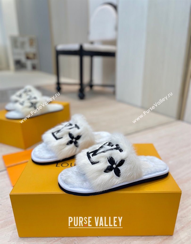 Louis Vuitton Mink Fur and Wool Flat Slides Sandal White 2025 LV102207 (MD-251022130)
