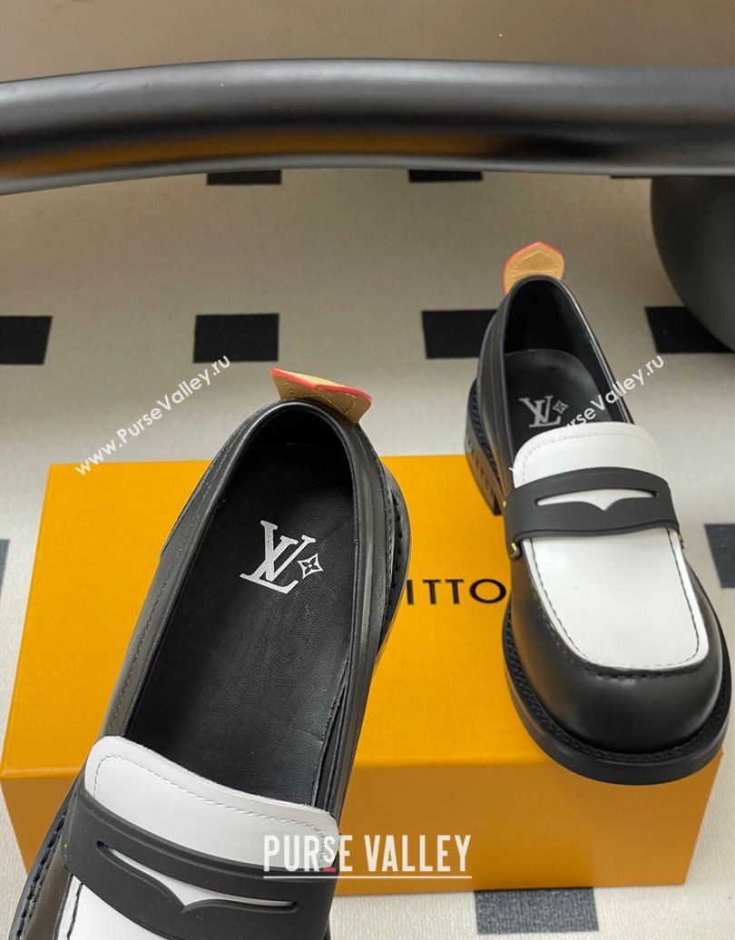 Louis Vuitton LV Bubble Loafers in Calf Leather Black/White 2025 1AIJHI (MD-251022073)