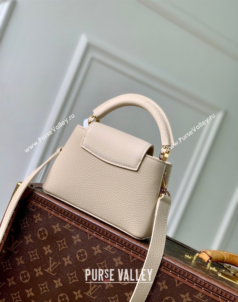 Louis Vuitton Capucines BB Bag in Taurillon Leather M25862 Quartz Beige 2025 (KI-251125092)