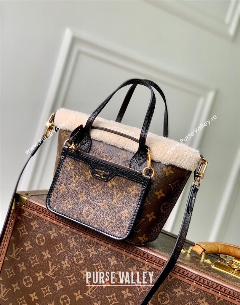 Louis Vuitton Neverfull Bandouliere Inside Out BB Bag in Monogram Canvas and Shearling M26315 2025 (KI-251126047)