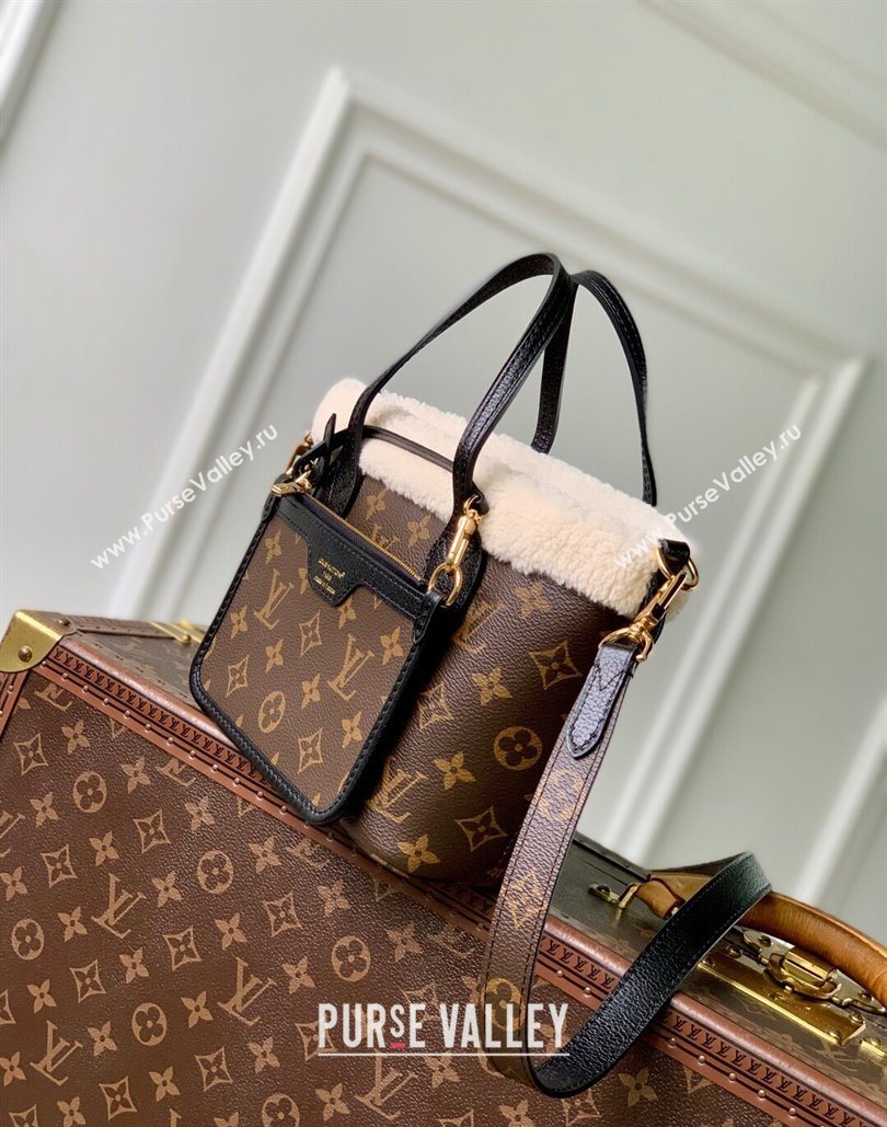 Louis Vuitton Neverfull Bandouliere Inside Out BB Bag in Monogram Canvas and Shearling M26315 2025 (KI-251126047)