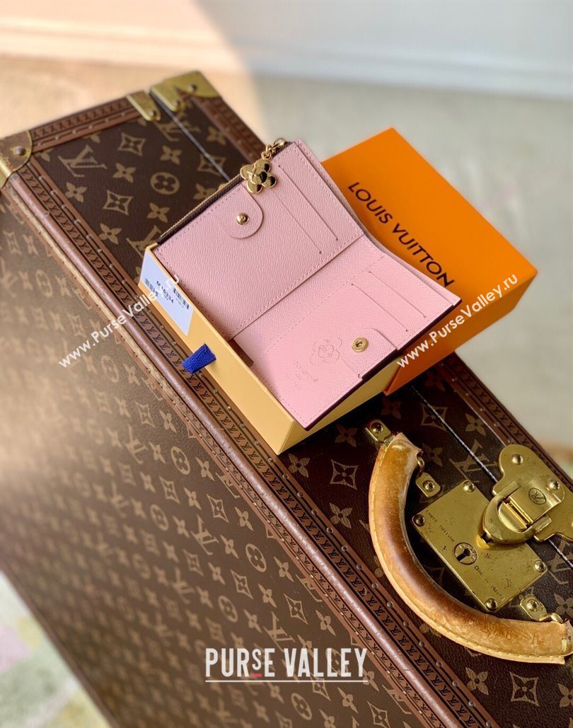 Louis Vuitton Vivienne Winter Holiday Lisa Wallet Monogram Canvas/Snowy Pearl Pink 2025 M15334 (KI-251125109)