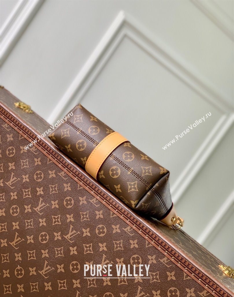 Louis Vuitton Pochette Mia Shoulder Bag in Monogram Canvas M26191 2025 (KI-251126008)