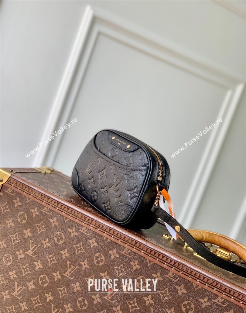 Louis Vuitton Tiny Camera Bag in Monogram Leather Black 2025 M25518 (KI-251126015)