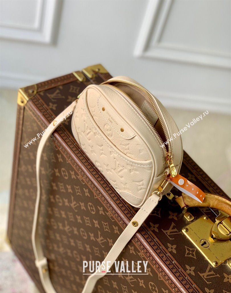 Louis Vuitton Tiny Camera Bag in Monogram Leather Creme White 2025 M26509 (KI-251126014)