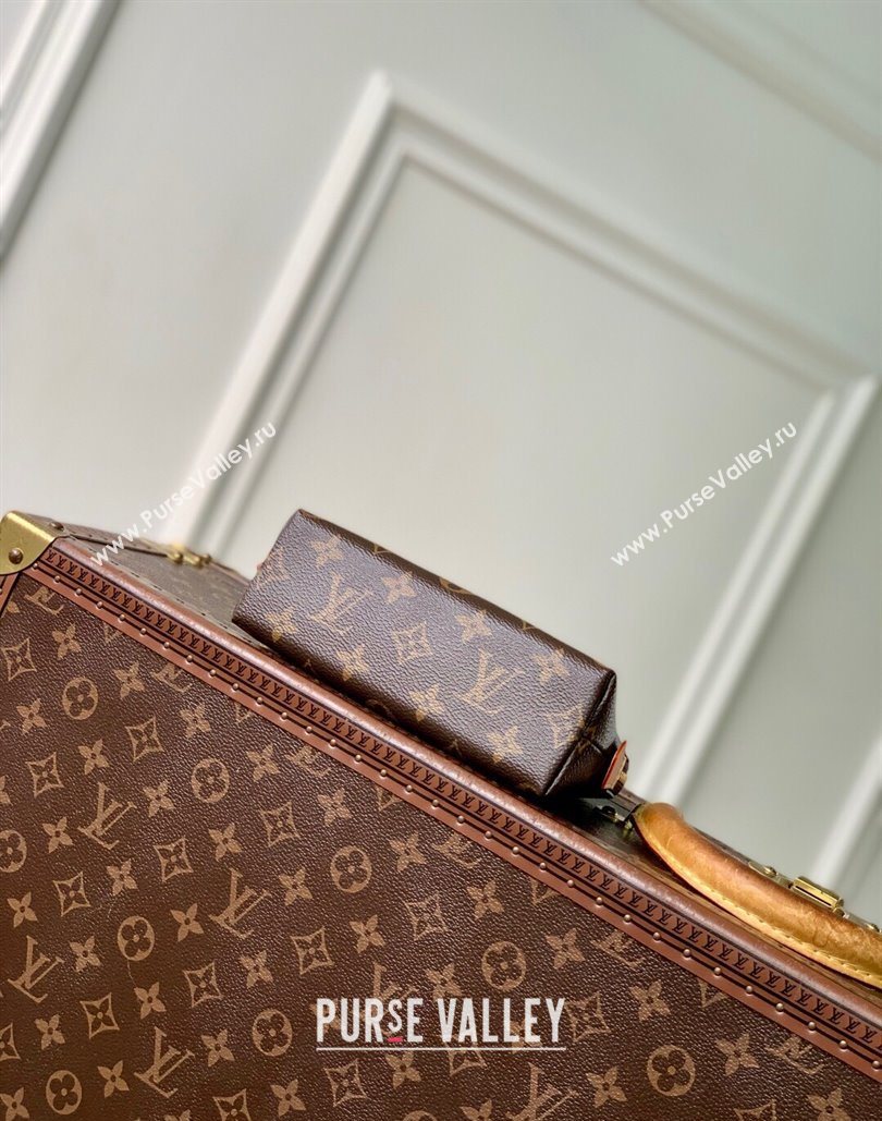 Louis Vuitton Cosmetic Pouch PM Vivienne/Fuchsia Pink 2025 M15359 (KI-251125101)