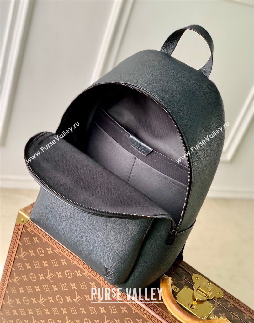 Louis Vuitton Mens Discovery Work Backpack bag in Waxy calfskin Black 2025 M15259 (KI-251126029)