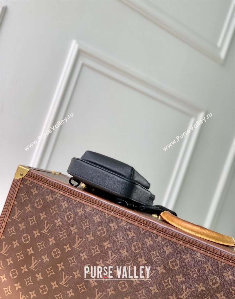 Louis Vuitton Mens Avenue Slingbag PM bag in Waxy calfskin Black 2025 M15255 (KI-251126038)