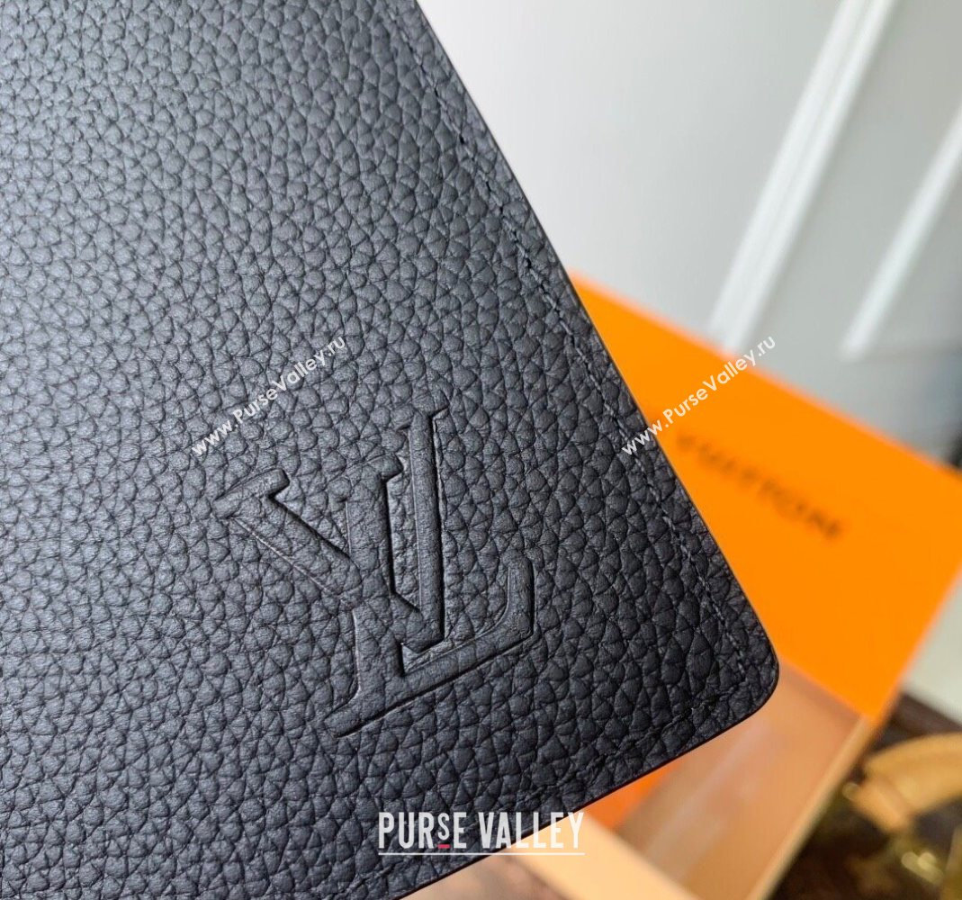 Louis Vuitton Brazza Wallet in Grained Leather Black 2025 M83126 (KI-251125120)