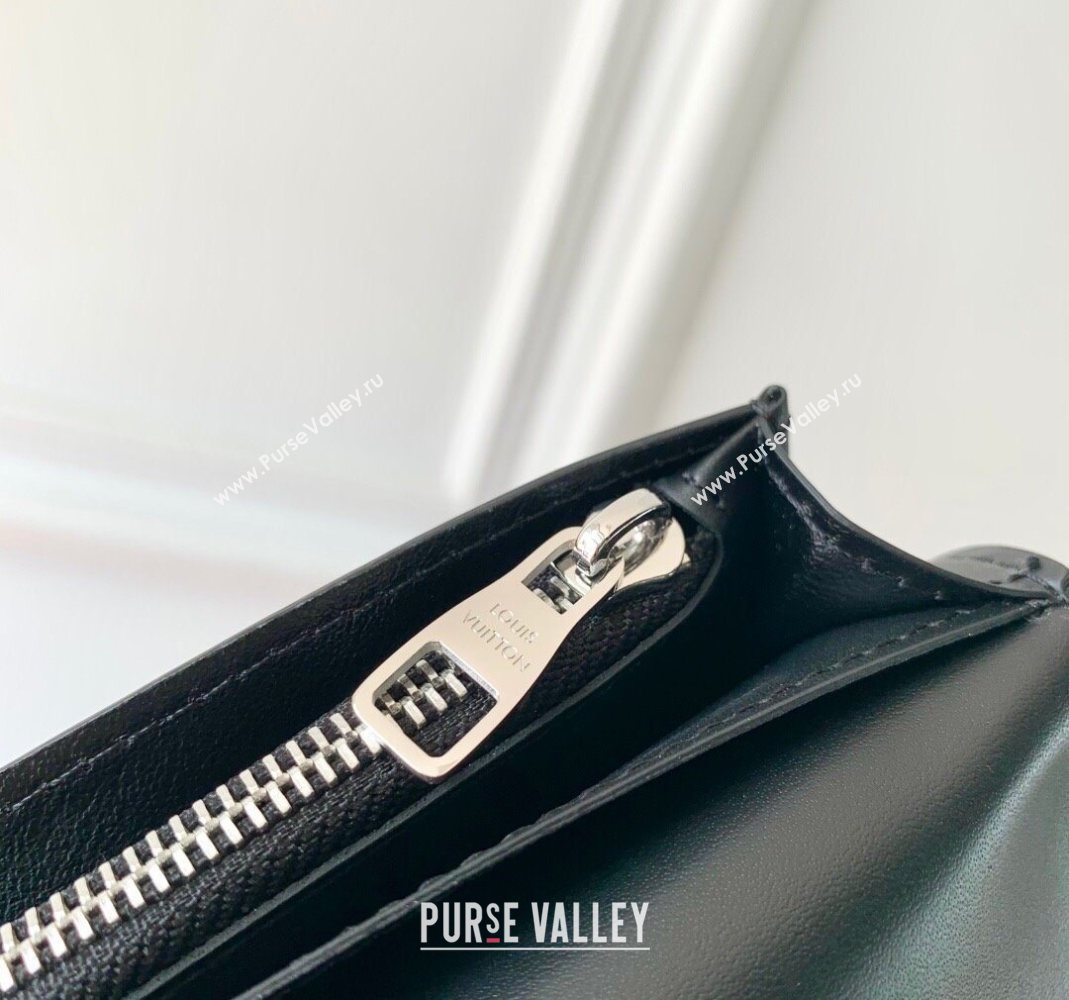 Louis Vuitton Brazza Wallet in Grained Leather Black 2025 M83126 (KI-251125120)