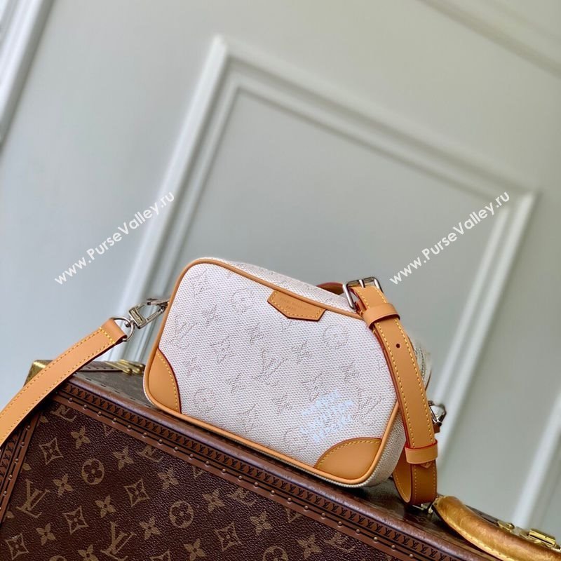 Louis Vuitton Mens Trocadero Wearable Wallet Bag in Monogram Heritage Canvas M27155 White 2025 (KI-251126044)