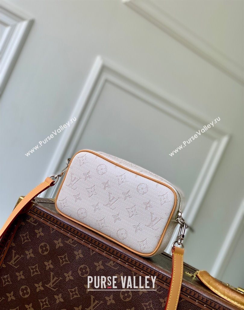 Louis Vuitton Mens Trocadero Wearable Wallet Bag in Monogram Heritage Canvas M27155 White 2025 (KI-251126044)