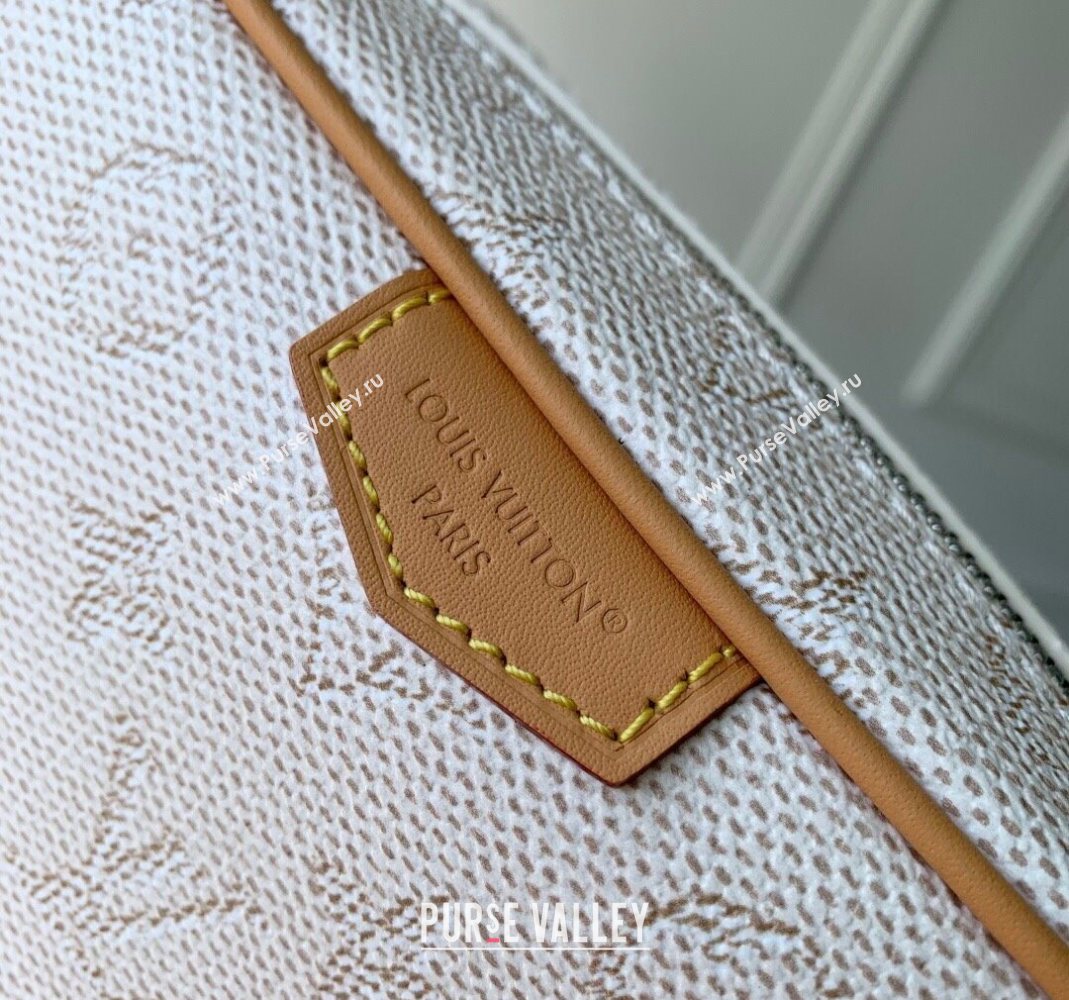 Louis Vuitton Mens Trocadero Wearable Wallet Bag in Monogram Heritage Canvas M27155 White 2025 (KI-251126044)