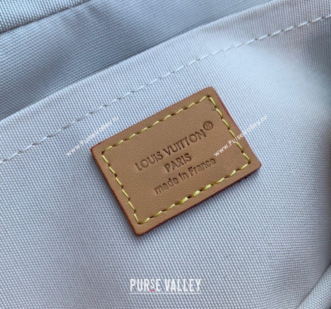 Louis Vuitton Mens Trocadero Wearable Wallet Bag in Monogram Heritage Canvas M27155 White 2025 (KI-251126044)