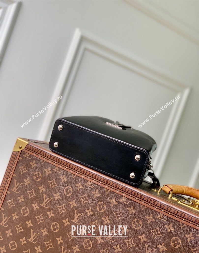 Louis Vuitton Capucines East-West Mini Bag in Leather M25473 Black 2025 (KI-251125094)