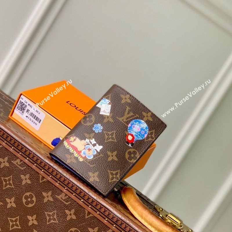 Louis Vuitton Passport Cover Vivienne/Monogram Blue Frost 2025 M15320 (KI-251125106)