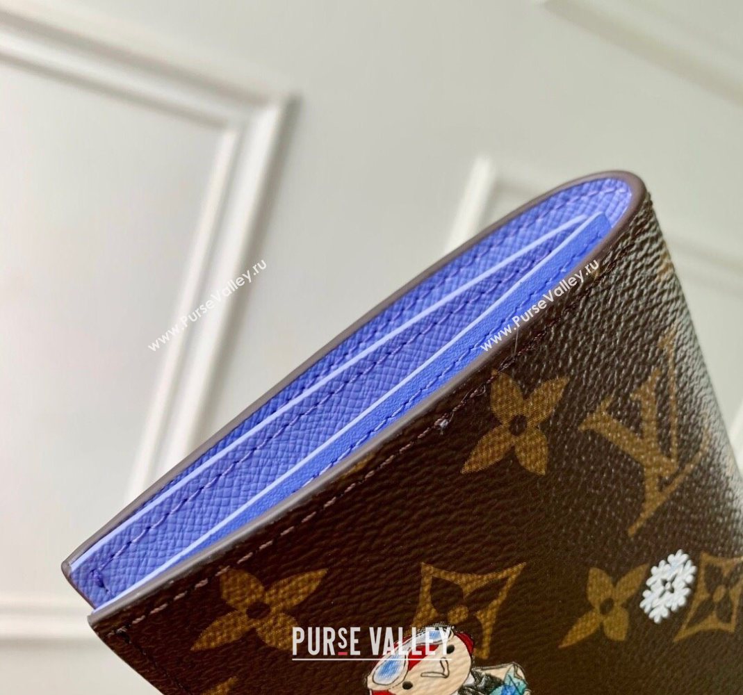 Louis Vuitton Passport Cover Vivienne/Monogram Blue Frost 2025 M15320 (KI-251125106)