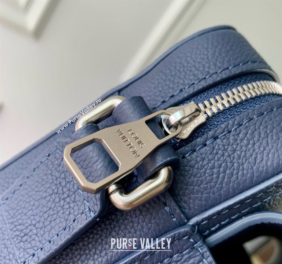 Louis Vuitton Mens Boarding Messenger bag in Waxy calfskin Navy Blue 2025 M15260 (KI-251126036)
