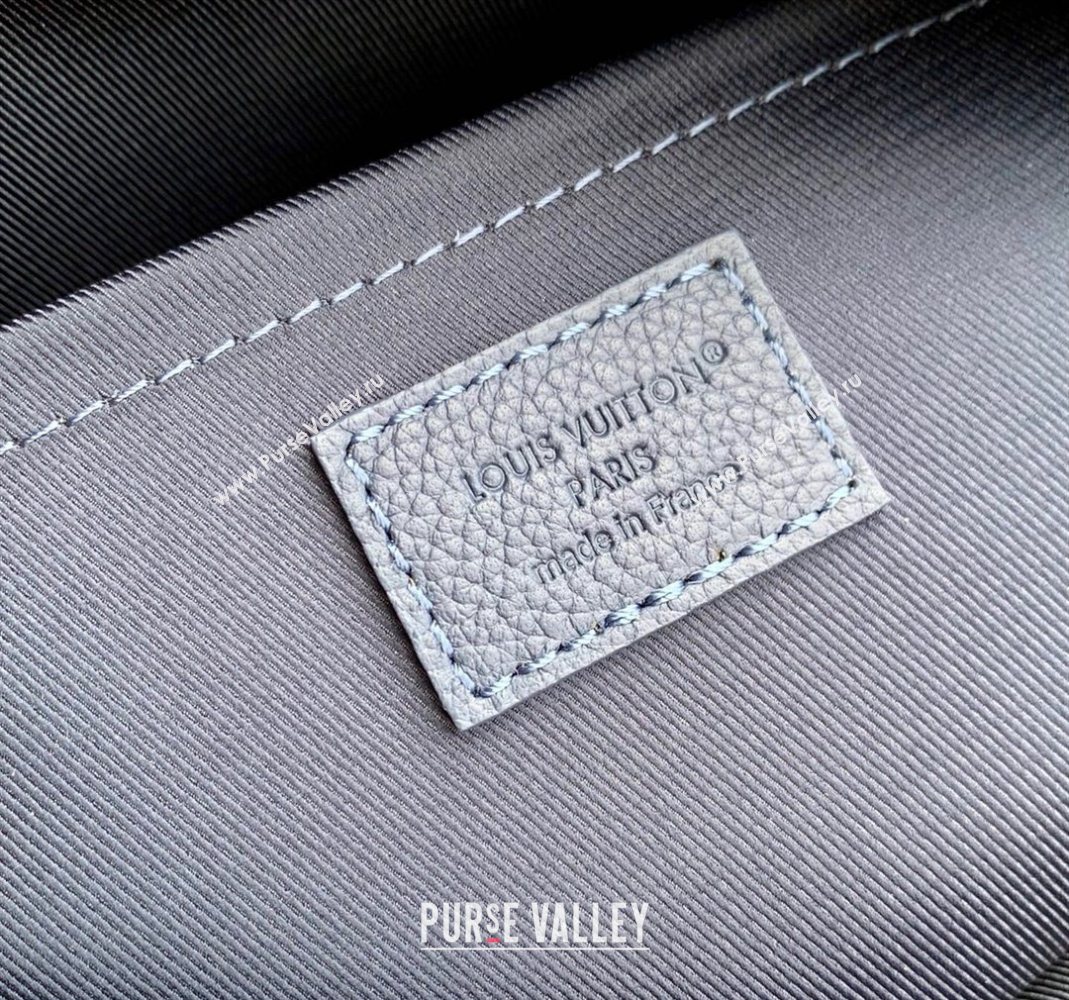 Louis Vuitton Mens Boarding Messenger bag in Waxy calfskin Navy Blue 2025 M15260 (KI-251126036)