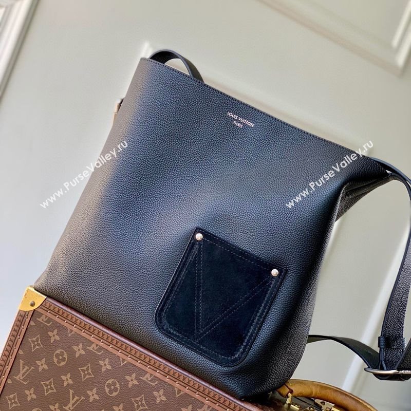 Louis Vuitton Mens Verso Hobo Bag in LV Touch Leather Black 2025 M27022 (KI-251126067)