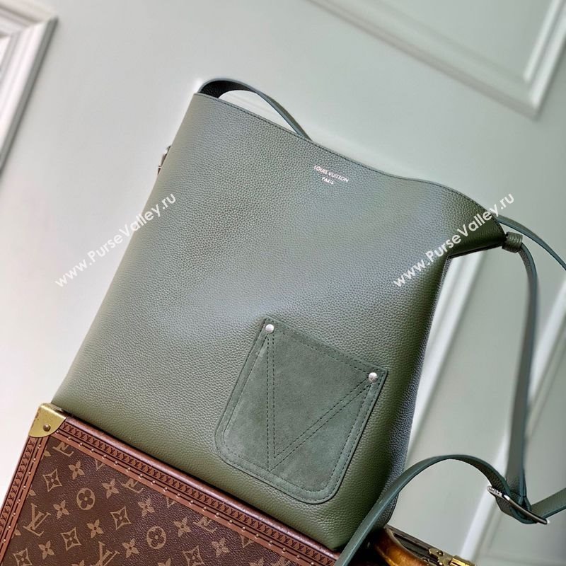Louis Vuitton Mens Verso Hobo Bag in LV Touch Leather Khaki Green 2025 M26747 (KI-251126068)
