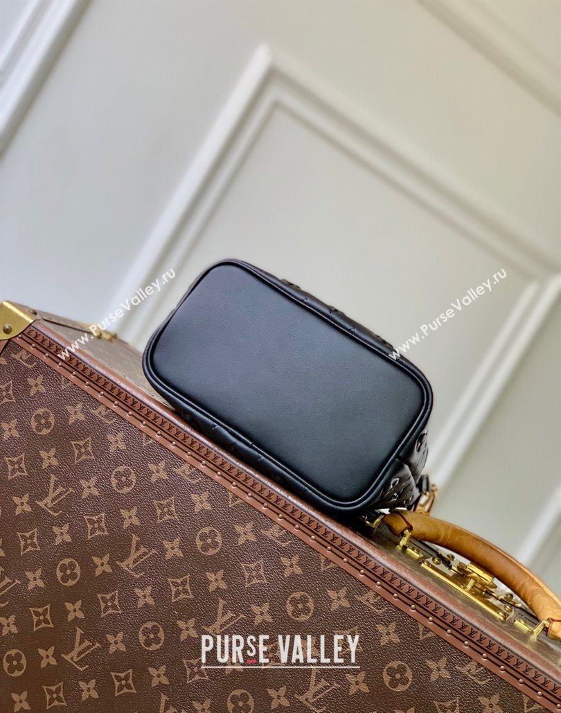 Louis Vuitton Coussin Bucket bag in Black Lamb leather 2025 M26216 (KI-251126074)