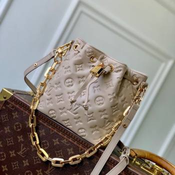 Louis Vuitton Coussin Bucket bag in Galet Beige Lamb leather 2025 M26530 (KI-251126075)