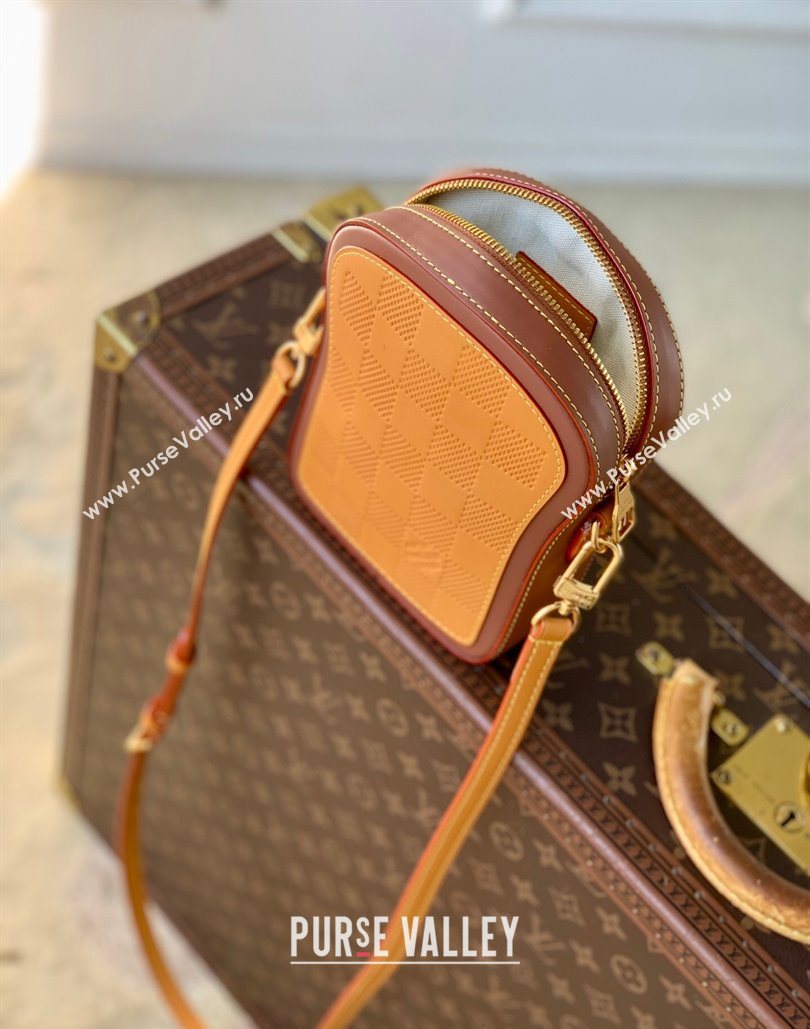 Louis Vuitton Mens Toast Wearable Wallet Mini Bag in Damier Leather M26984 2025 (KI-251126055)