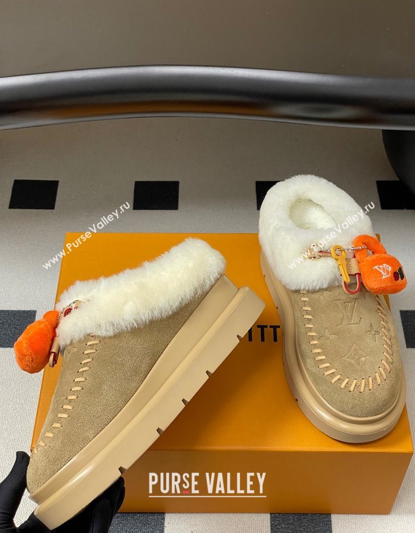 Louis Vuitton Cortina Closed Mules 5cm in Suede and Wool Beige 2025 1AITIN (MD-251219106)