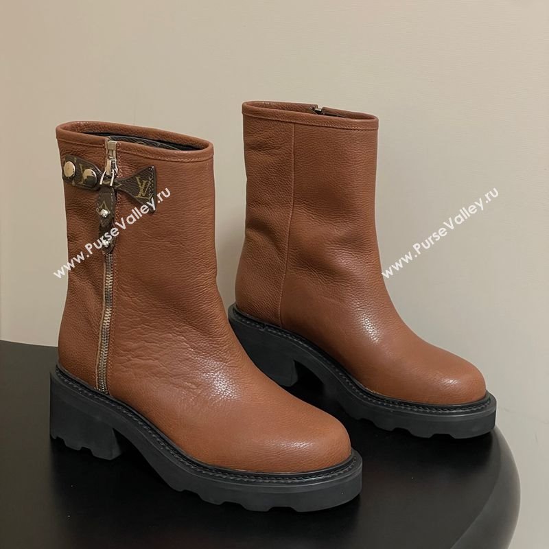 Louis Vuitton LV Beaubourg Ankle Boots with Strap in Calf Leather Brown 2025 1AIDD8 (MD-251219076)