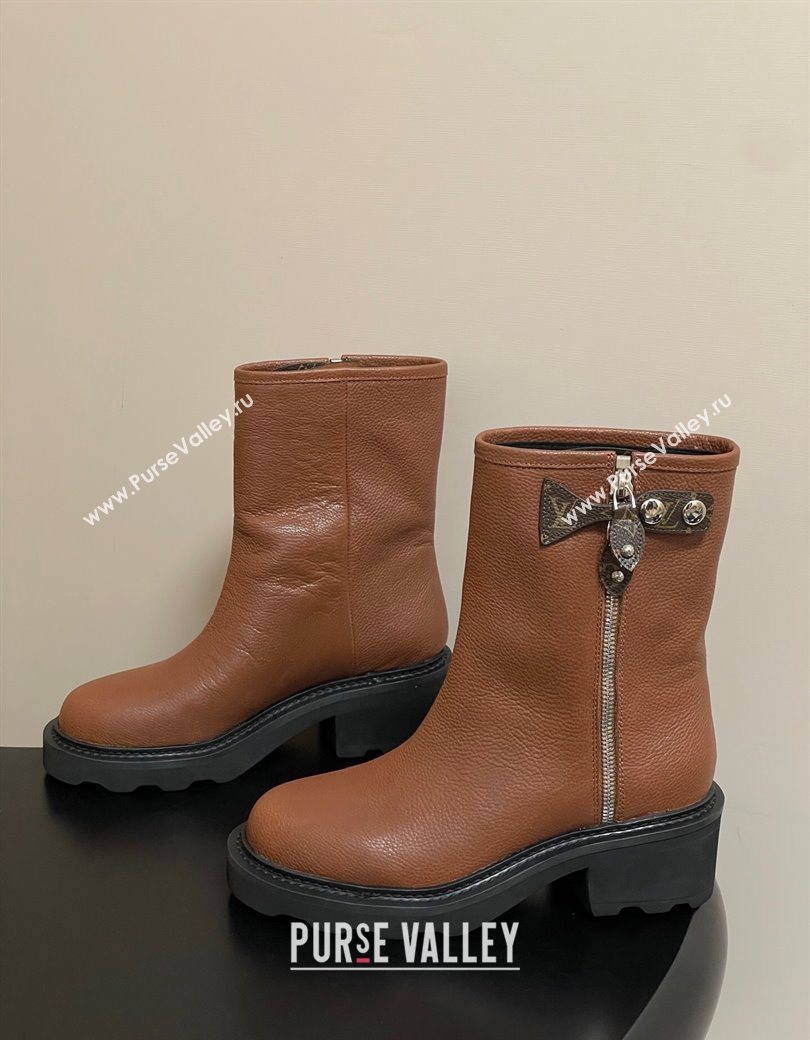 Louis Vuitton LV Beaubourg Ankle Boots with Strap in Calf Leather Brown 2025 1AIDD8 (MD-251219076)
