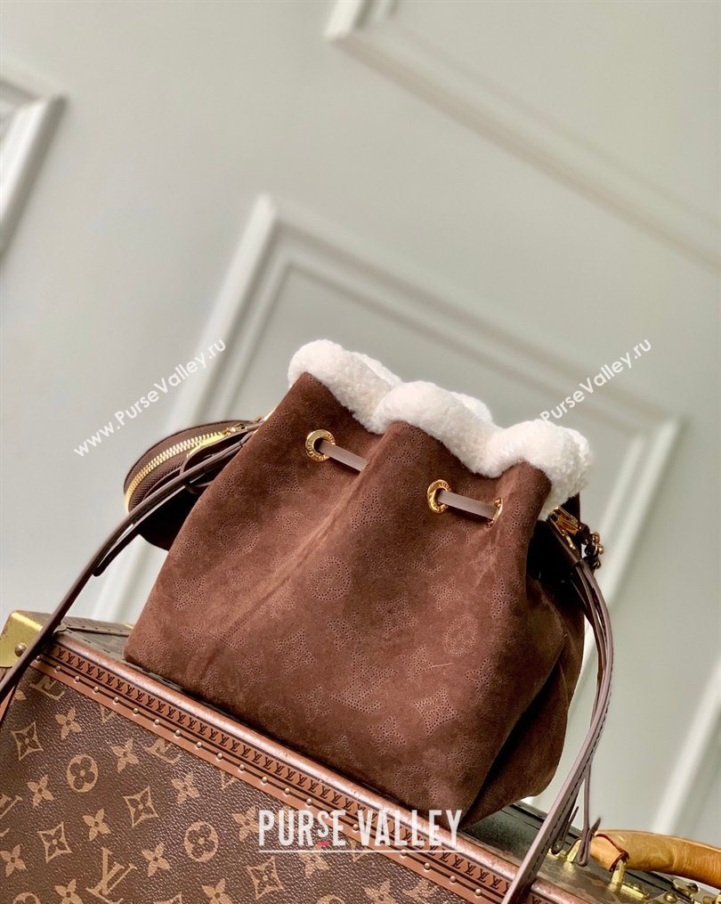 Louis Vuitton Bella Bucket Bag in Mahina Suede Dark Brown 2026 M26684 (KI-260203005)