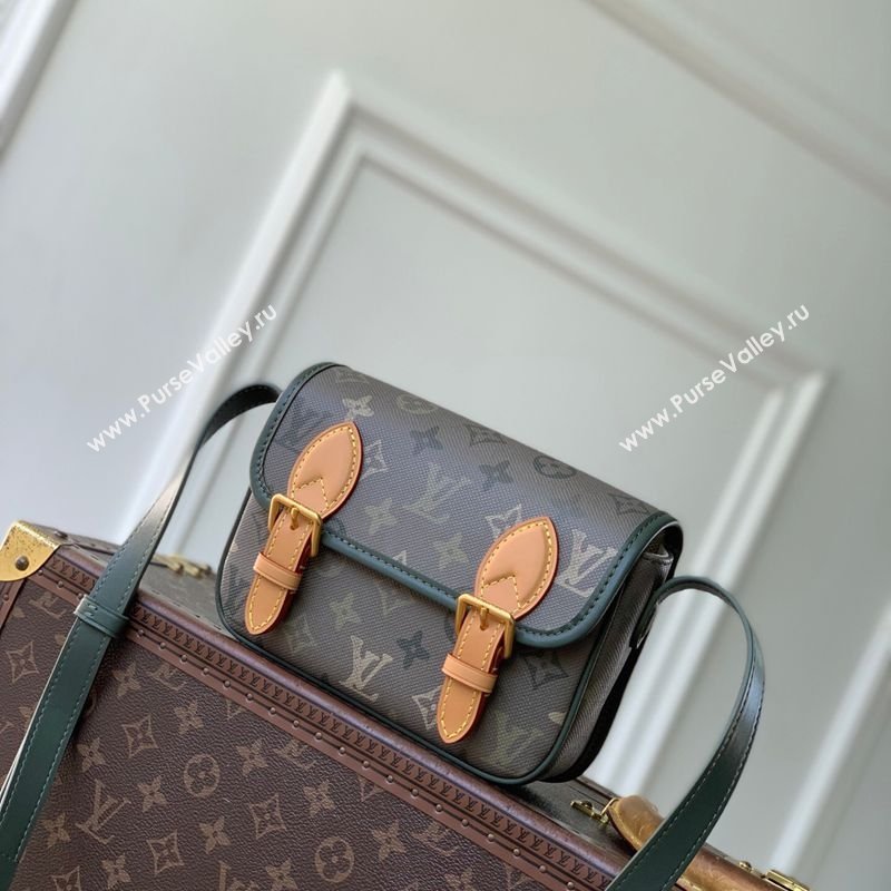 Louis Vuitton Mens Satchel Wearable Wallet Mini Bag in Green Monogram Surplus Canvas 2026 M26969 (KI-260202026)