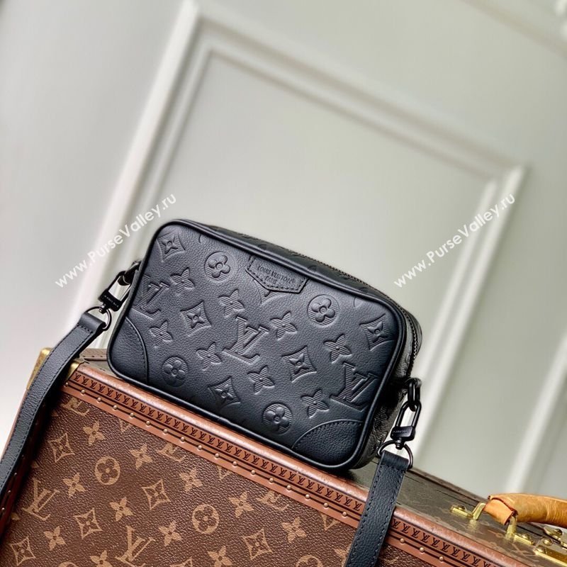 Louis Vuitton Mens Trocadero Wearable Wallet Mini Bag in Black Monogram Shadow Leather 2026 M26737 (KI-260202041)