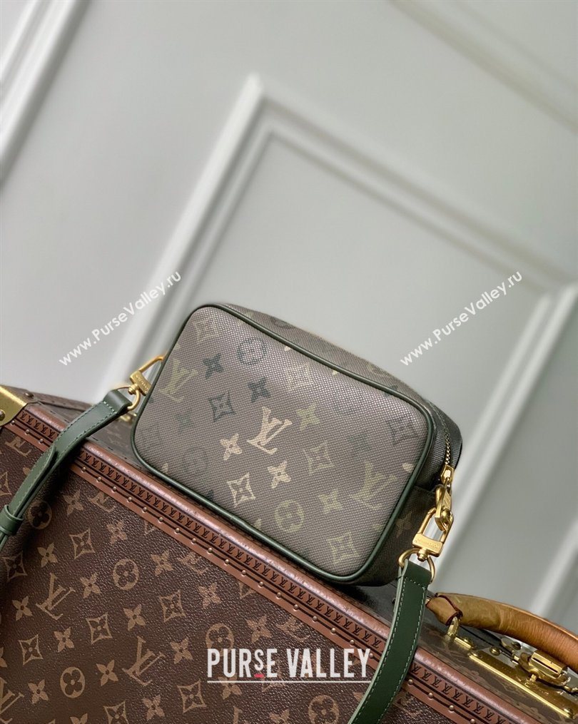 Louis Vuitton Mens Trocadero Wearable Wallet Mini Bag in Khaki Green Monogram Surplus Canvas 2026 M26937 (KI-260202030)