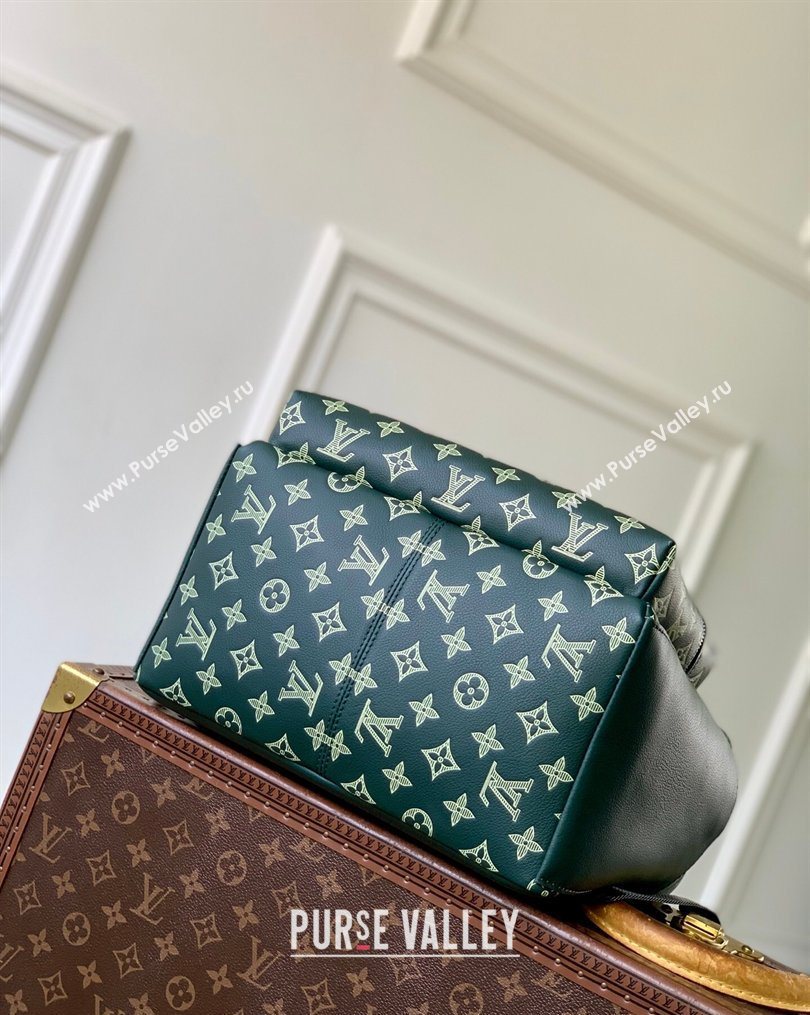 Louis Vuitton Mens Discovery Backpack PM Bag in Monogram Shadow Leather Forest Green 2026 M27230 (KI-260202091)