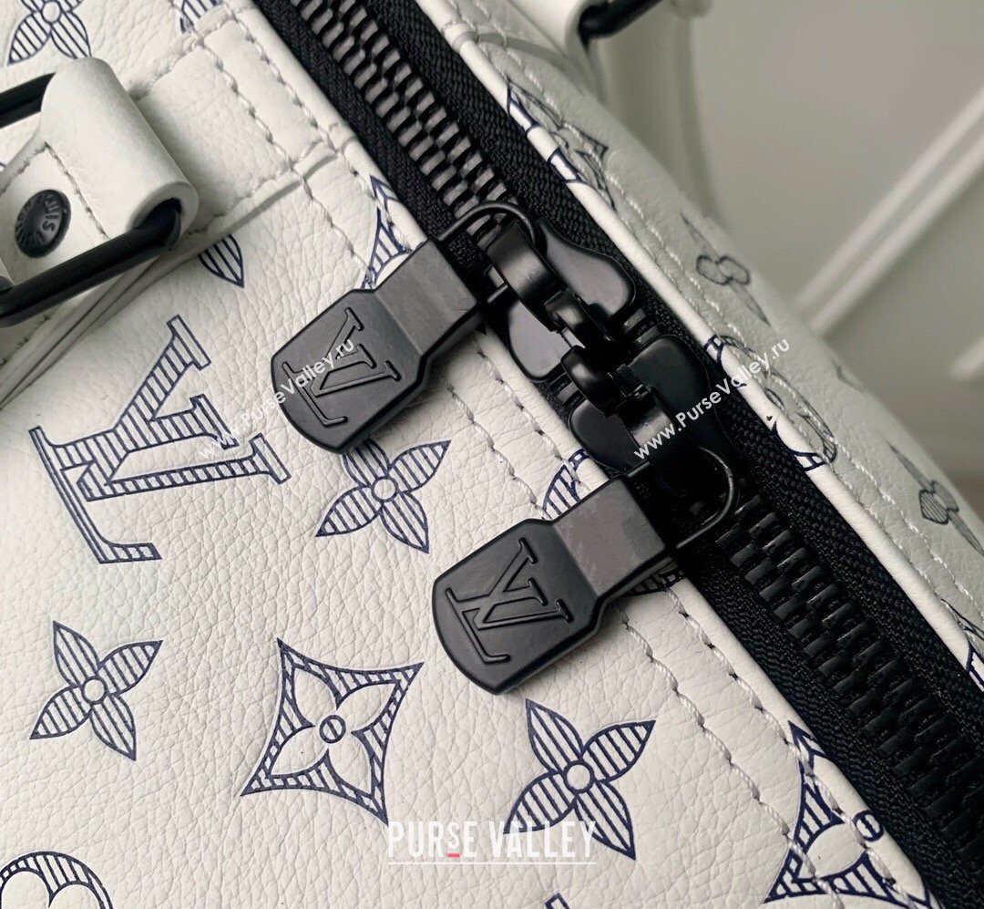 Louis Vuitton Mens Keepall Bandouliere 50 Travel Bag in Monogram Shadow Leather White/Blue 2026 M24953 (KI-260202098)