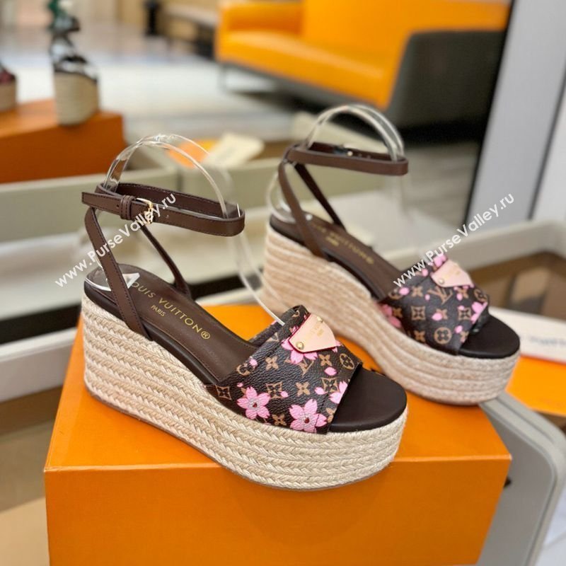 Louis Vuitton Helios Platform Sandals 9cm Monogram/Pink Bloom 2026 1AHLOA (MD-260303068)