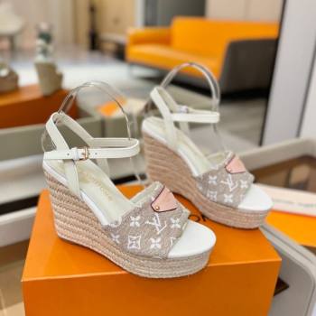 Louis Vuitton Helios Wedge Sandals 11cm in Monogram Jacquard Grey 2026 1AHLOA (MD-260303061)