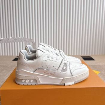 Louis Vuitton LV Trainer Sneakers in Grained Leather White 2 2026 1A8WAZ (MD-260303117)