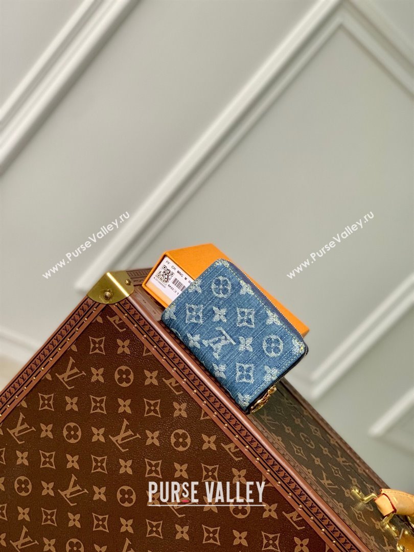 Louis Vuitton Lou Wallet in Blue Monogram Denim M83160 2024 New LV Remix (KI-240218047)