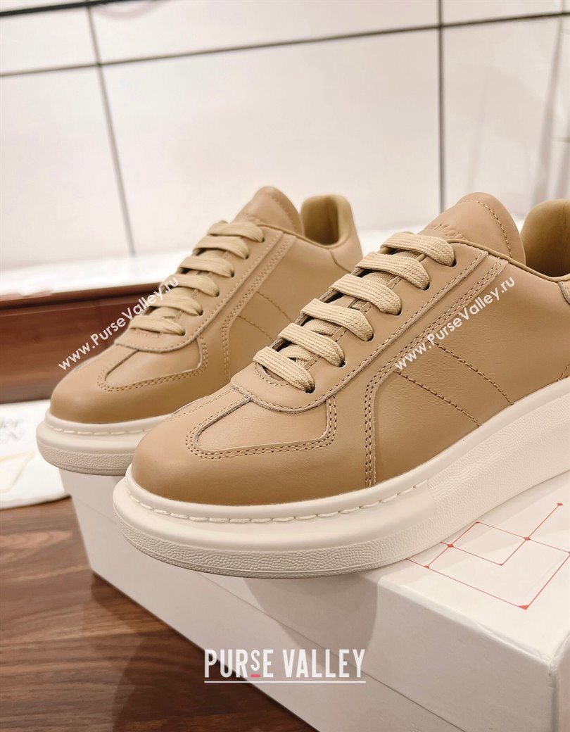 Alexander McQueen Oversized Retro Sneakers in Calfskin Leather Beige 2024 1225 (SS-241225065)