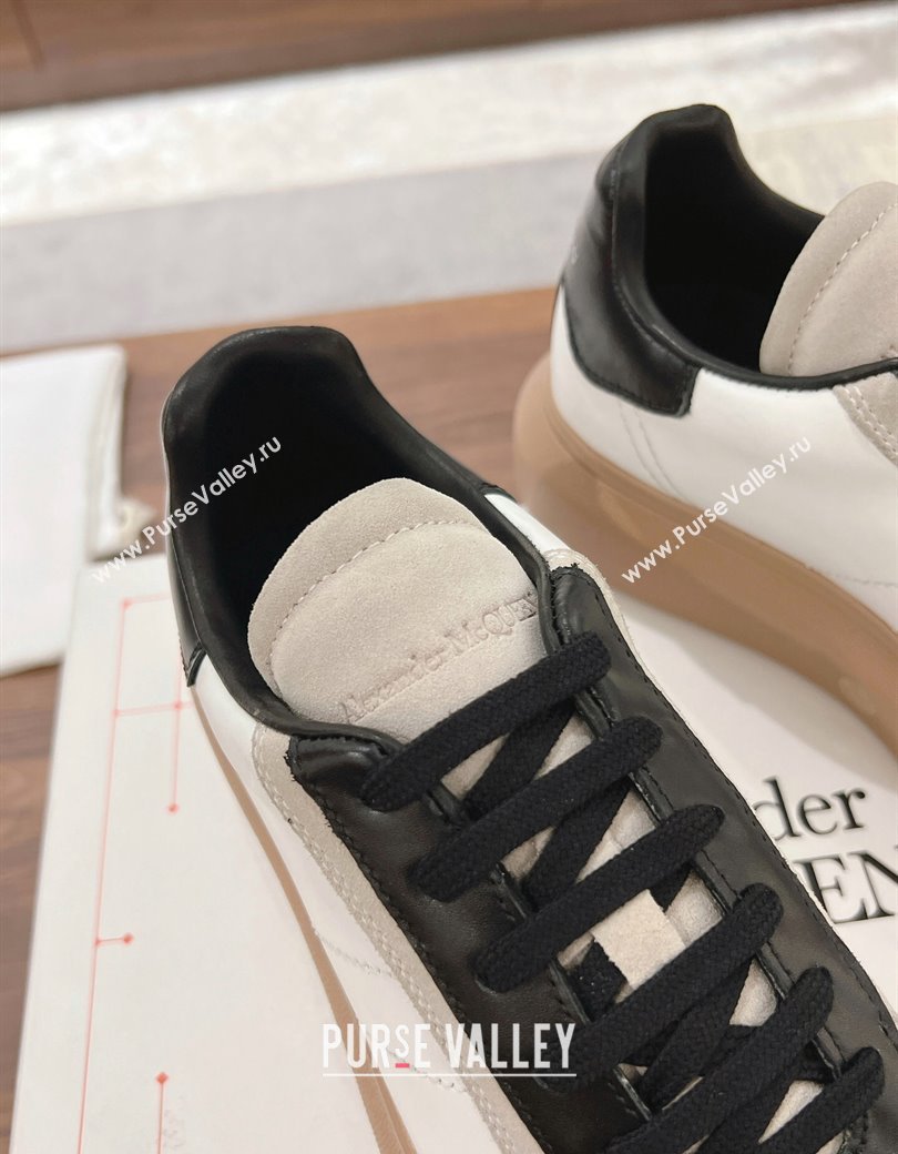 Alexander McQueen Oversized Retro Sneakers in Calfskin and Suede White/Grey/Black 2024 1225 (SS-241225066)