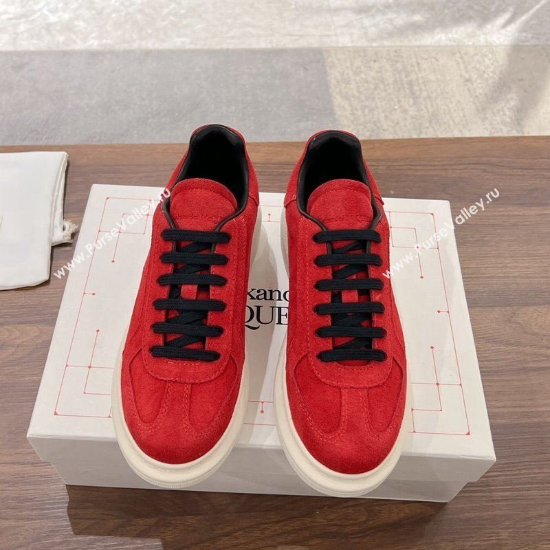 Alexander McQueen Oversized Retro Sneakers in Suede Red 2024 1225 (SS-241225068)