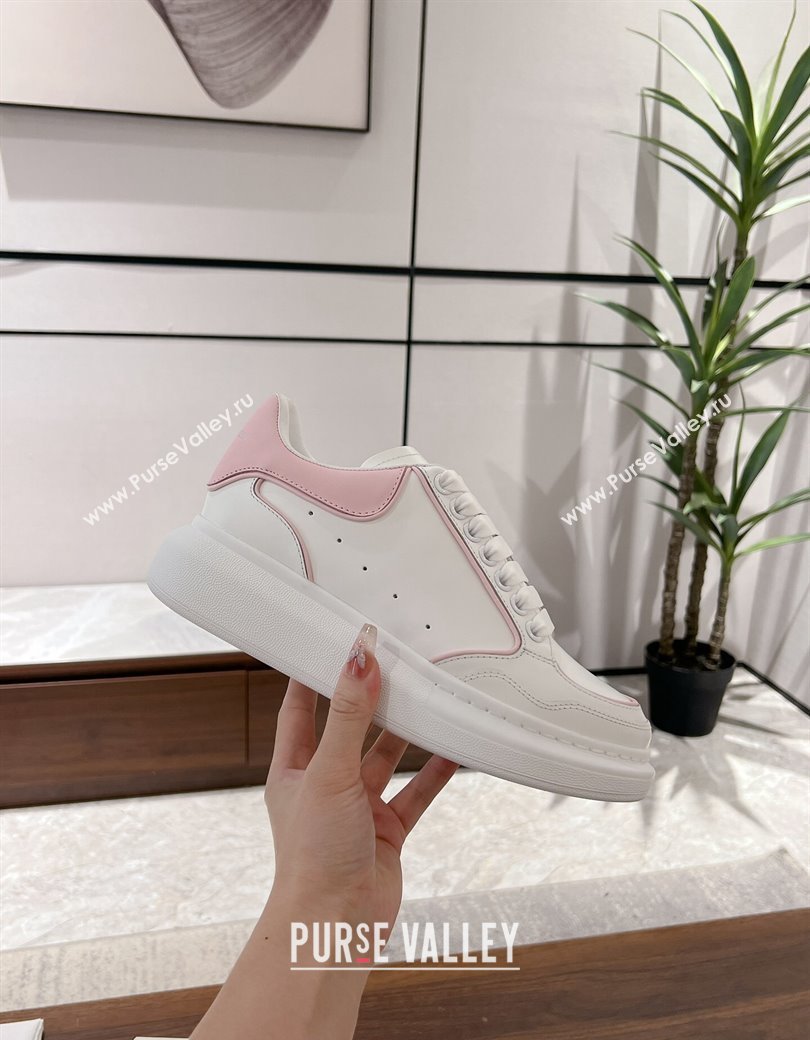 Alexander McQueen Oversized Retro Sneakers in Patchwork Silky Calfskin White/Light Pink 2024 1225 (SS-241225070)