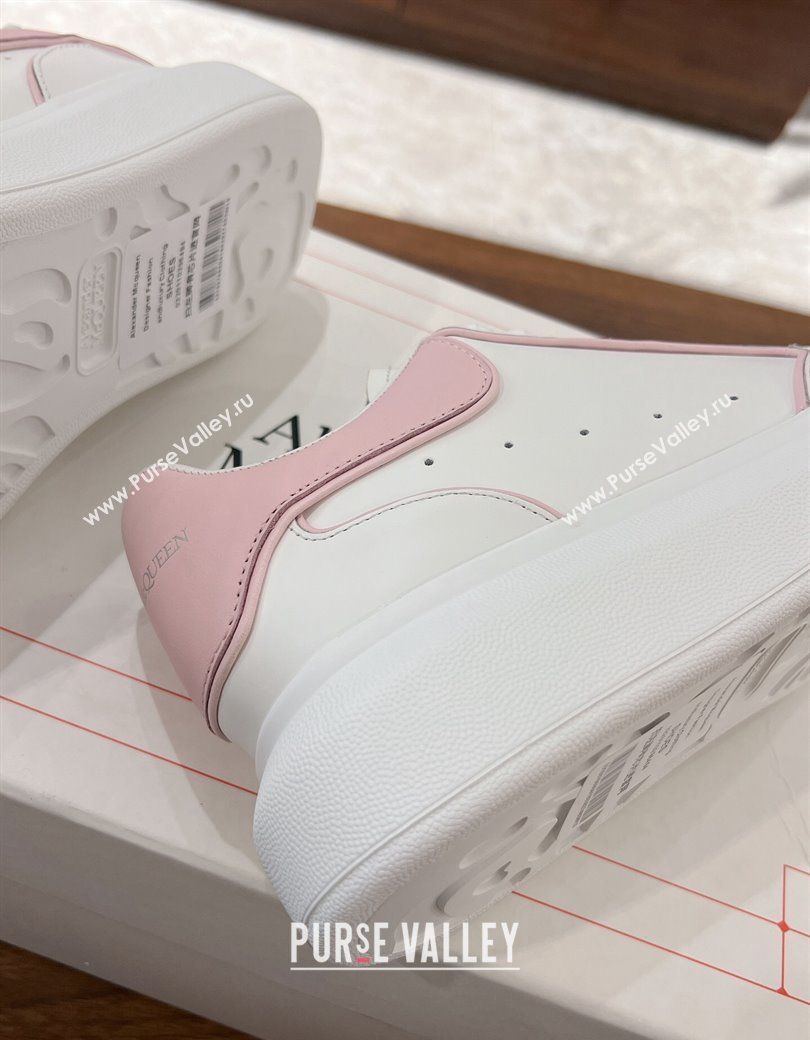 Alexander McQueen Oversized Retro Sneakers in Patchwork Silky Calfskin White/Light Pink 2024 1225 (SS-241225070)